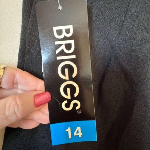 NWT   BLACK BELTED DRESSY EASY CARE SHORTS    SIZE: 14     #1 - Picture 9 of 9